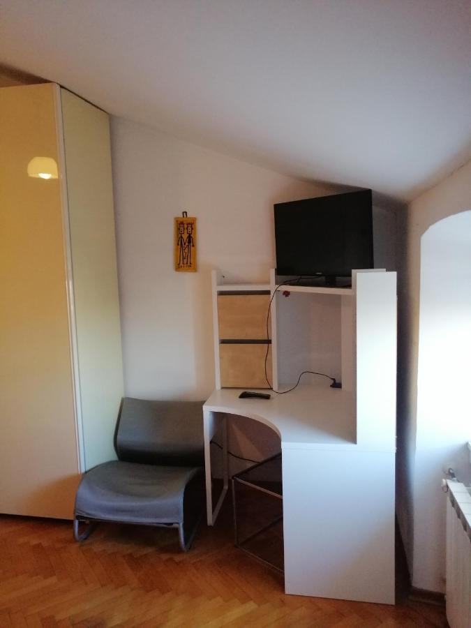 Apartment Kandler - Spacious And Confortable トリエステ エクステリア 写真