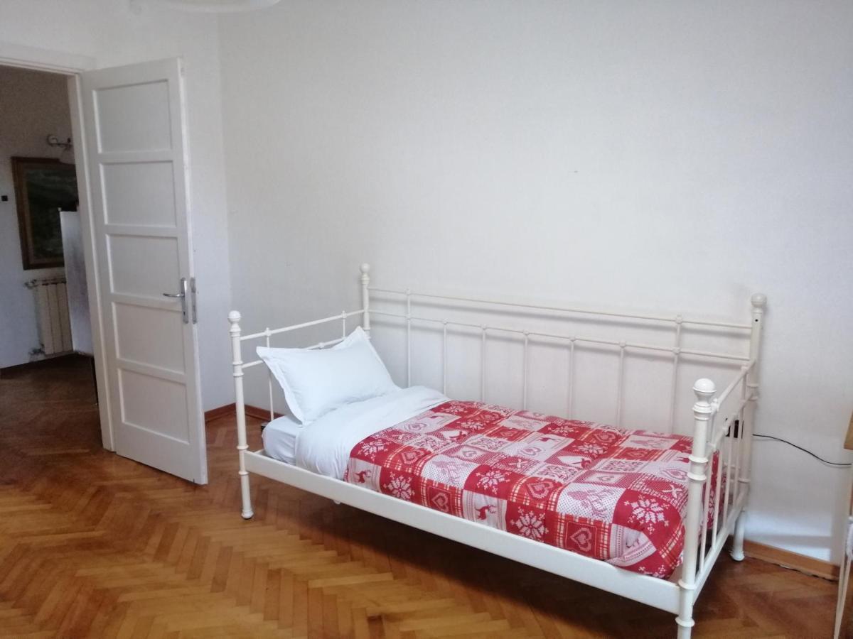 Apartment Kandler - Spacious And Confortable トリエステ エクステリア 写真